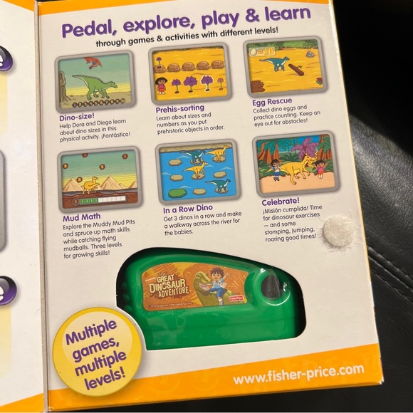 Fisher-Price smart cycle Dora the Explorer game featuring Diego great dinosaur - Picture 2 of 2